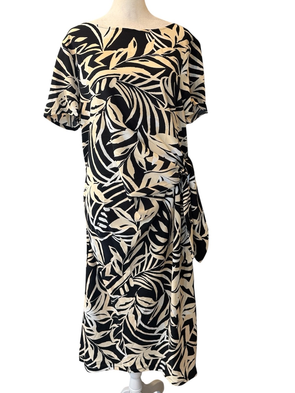 London Times Black Ivory Tropical Leaf Print Shift Dress Short Sleeve 14 NWT